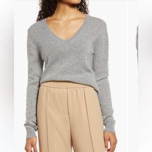 Tahari Pure Luxe 100% Cashmere V-Neck Sweater - Neutral Capsule Light Gray